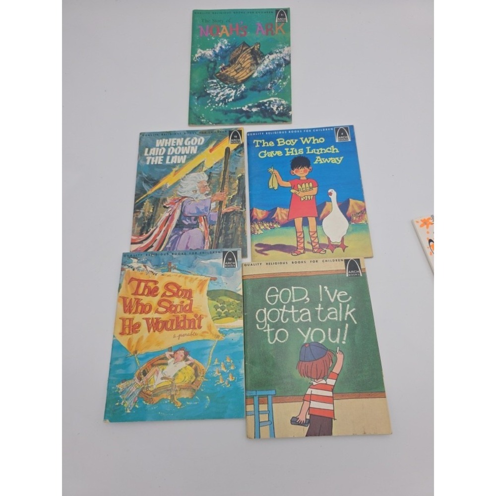 Bundle Of 5 Paperback Arch Books